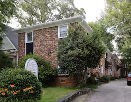 983 Saint Charles Ave NE in Atlanta, GA - Building Photo