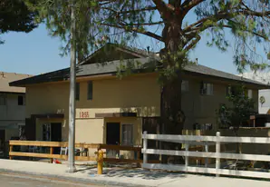 1255 W 9th St in Corona, CA - Building Photo