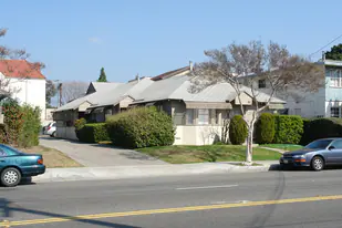 1003 E Chevy Chase Dr in Glendale, CA - Building Photo