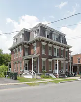 6 Oak St in Glens Falls, NY - Building Photo