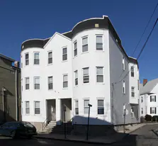 34-36 School St in Everett, MA - Building Photo