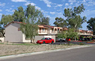 17835-1784 N 40th Pl in Phoenix, AZ - Building Photo