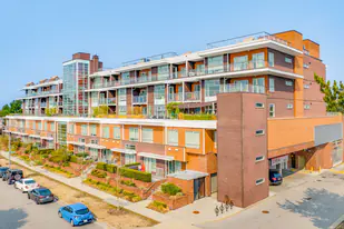 Circa Residences in Richmond, BC - Building Photo