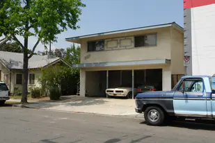 307 E Windsor Rd in Glendale, CA - Building Photo