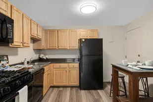 Saunders Crossing in Lawrence, MA - Building Photo