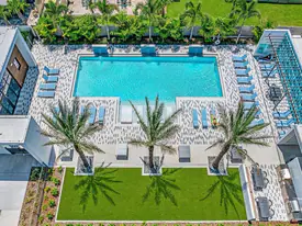 Elements on Third in St. Petersburg, FL - Building Photo