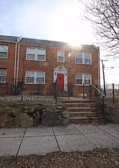 property at 3301 D St SE