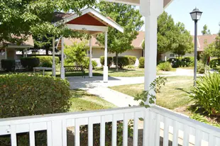 Comfrey Senior in Galt, CA - Building Photo