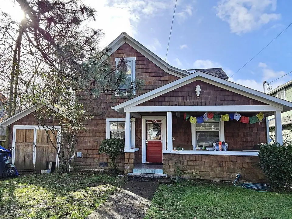 962 E 23rd Ave in Eugene, OR - Building Photo