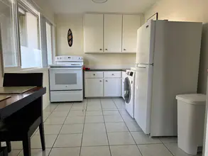 1205 E 29th Pl in Eugene, OR - Foto de edificio - Building Photo