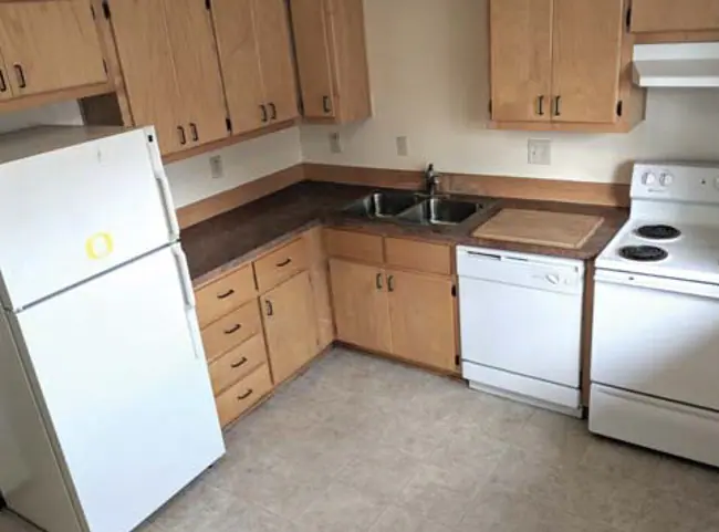 1948 Harris St, Unit 1 in Eugene, OR - Foto de edificio - Building Photo