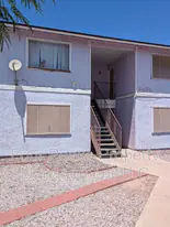 2032 N Hunt Cir in Mesa, AZ - Building Photo