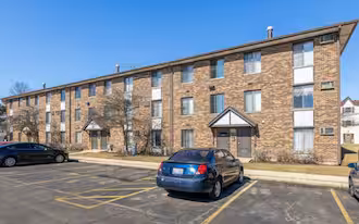 239 S Gregory St in Aurora, IL - Building Photo