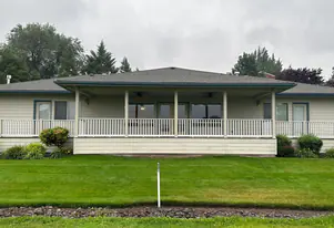 725 Hanks St in Klamath Falls, OR - Building Photo
