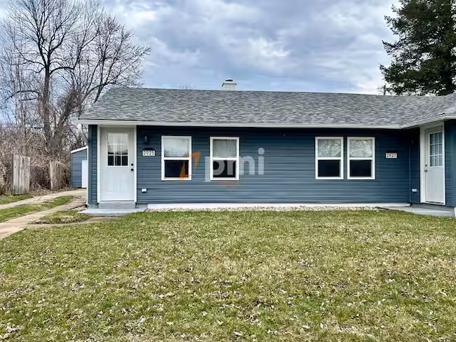 property at 2925 Silverbrook Ave