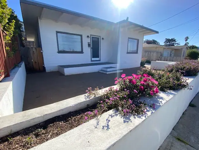 property at 1274 Waring St