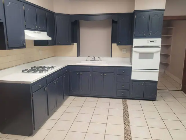 property at 113 N Clinton St