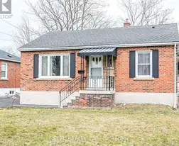 783 Queensdale Ave E in Hamilton, ON - Building Photo