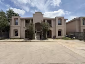 512 Norwich Loop in Laredo, TX - Building Photo