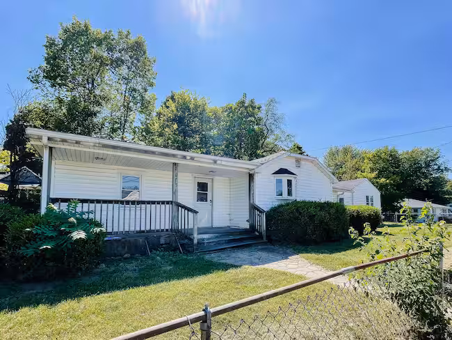 property at 2015 E 16th St