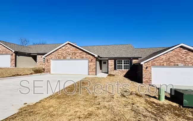 property at 3932 McKendree Xing