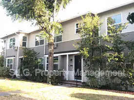 228 E Maple St in Glendale, CA - Building Photo