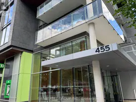 455 Front St E in Toronto, ON - Building Photo