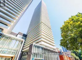 50 Charles St E in Toronto, ON - Building Photo