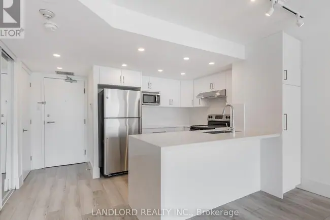 property at 725 King St W