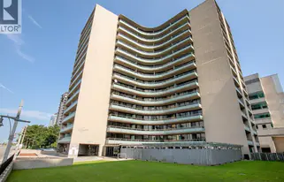 111 Riverside Dr E, Unit 1607 in Windsor, ON - Building Photo