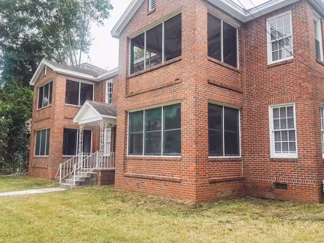 property at 1219 Eberhart Ave