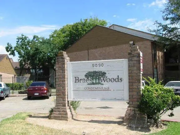 property at 9090 S Braeswood Blvd