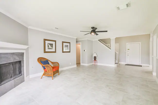 property at 1623 Stonehaven Village Cir