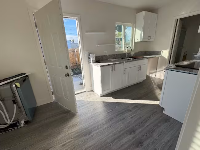 property at 2300 Brundage Ln