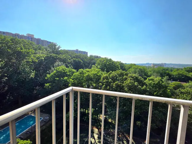 property at 2059 Huntington Ave