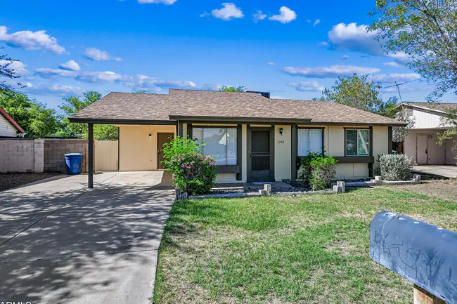 property at 1252 E El Parque Dr
