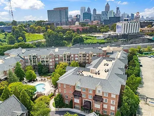 property at 1735 Peachtree St NE