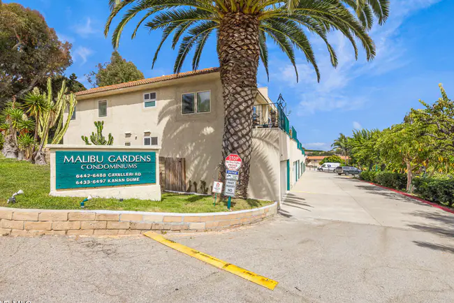 property at 6441 Kanan Dume Rd
