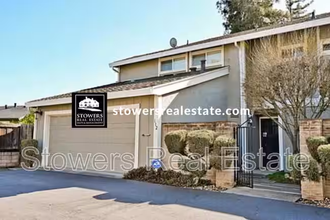 property at 112 Summerwood Pl
