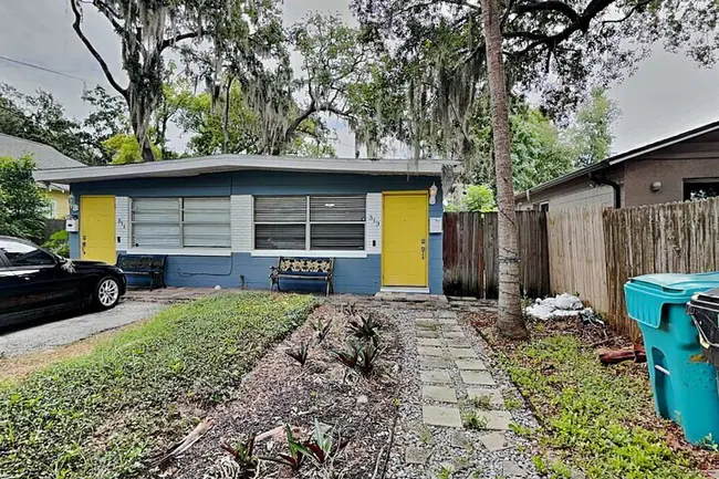 property at 313 S Lawsona Blvd