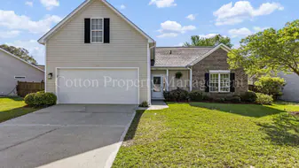 1010 Winterberry Cir in Leland, NC - Building Photo