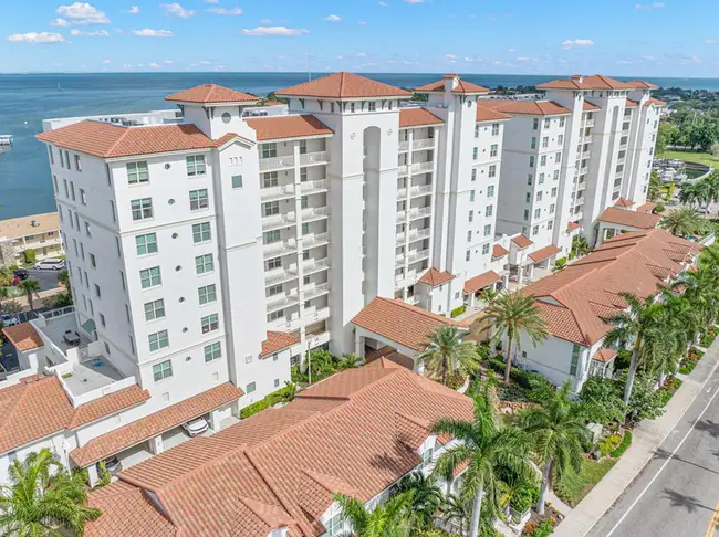 property at 1325 Snell Isle Blvd NE