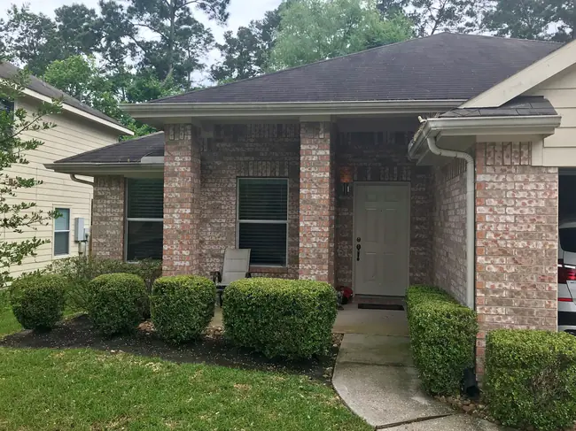 property at 27 W Sage Creek Pl