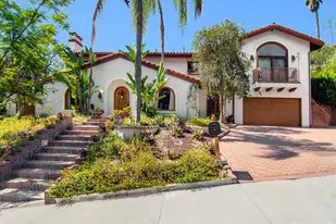 18690 Pasadero Dr in Los Angeles, CA - Building Photo