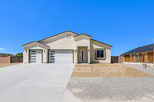 6380 Waterford St in Pahrump, NV - Building Photo