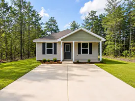 190 Iris Ln in Defuniak Springs, FL - Building Photo