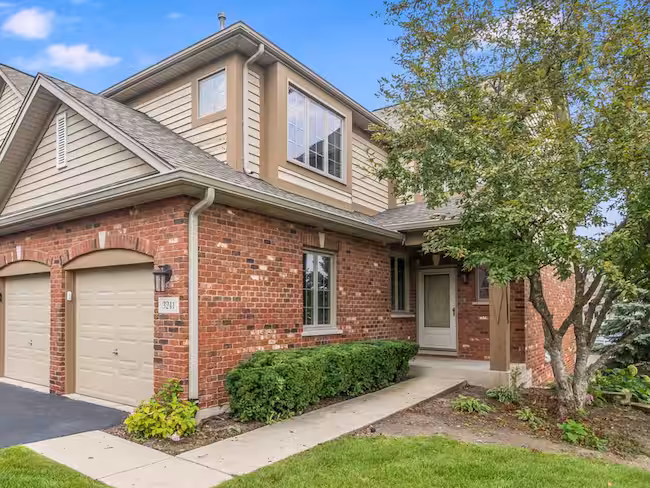 property at 3241 Lightning Ct
