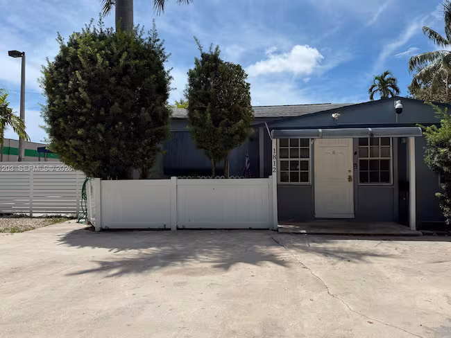property at 1812 Coolidge St