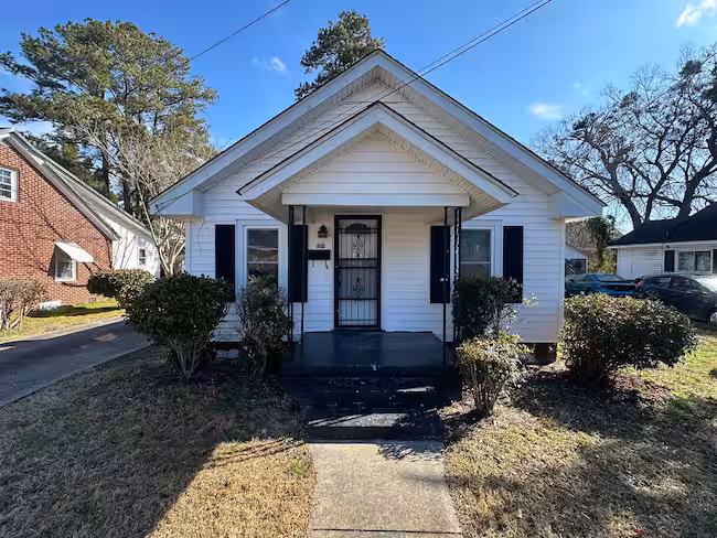 property at 1302 Highland Ave