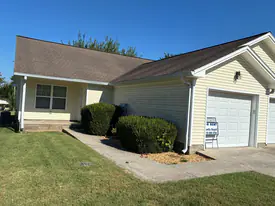 852 Pyle Ln in Hopkinsville, KY - Building Photo